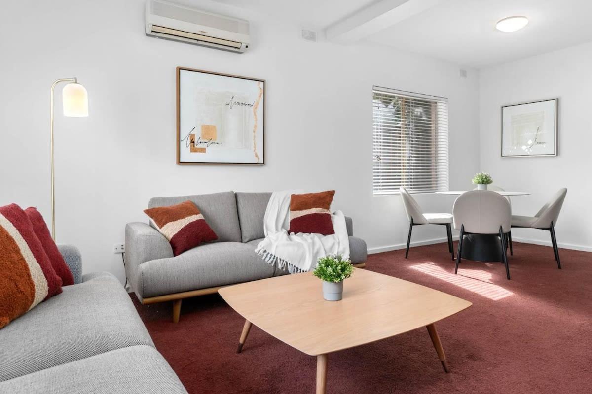 In Between City Sea & Airport - 2Br Vacation Home Plympton Eksteriør bilde